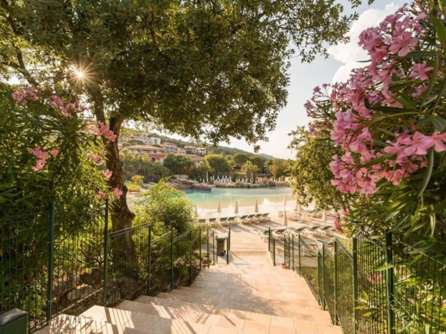 Les Restanques Bougainvillee 2051 Grimaud Dış mekan fotoğraf